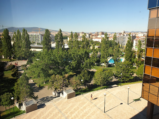 ELINQUA - Clases de inglés con nativos, Escuela de idiomas en Pamplona,Navarra