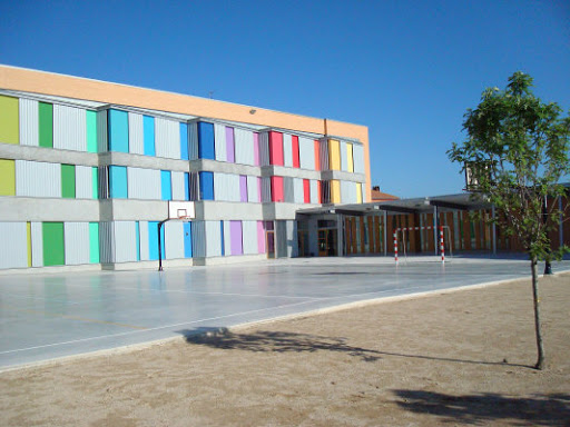 Secondary School Pinares de Pedrajas, Escuela secundaria en Pedrajas de San Esteban,Valladolid