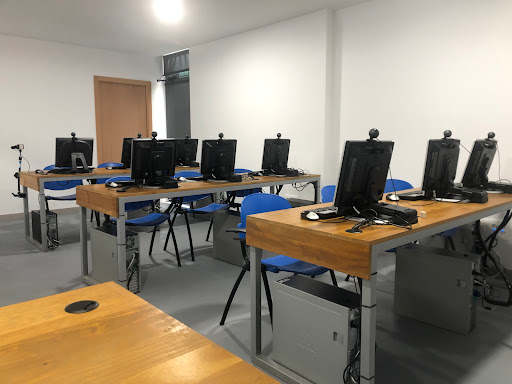 CeMIT Castrelo de Miño, Escuela vocacional en Cortiñas,Ourense