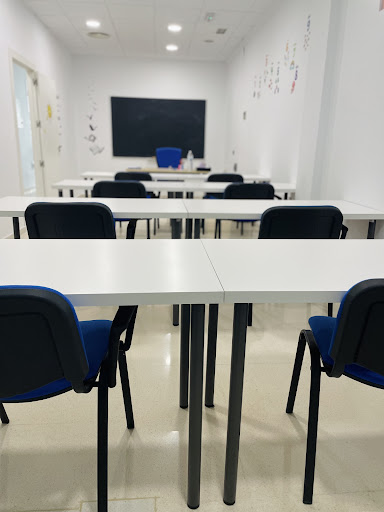 Academia Atenea Mancha Real, Centro de estudio en Mancha Real,Jaén